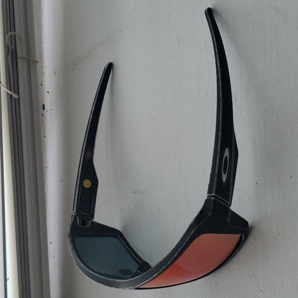 Oakley Men's Sunglasses - Picture 2 of 11